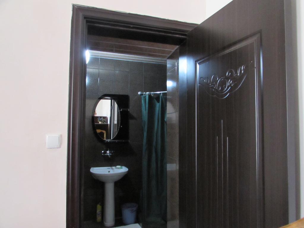 Guest House Nona Kutaisi Dış mekan fotoğraf