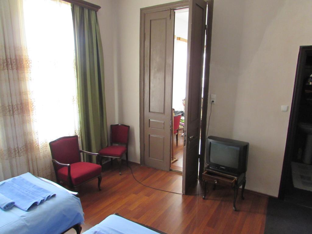Guest House Nona Kutaisi Dış mekan fotoğraf