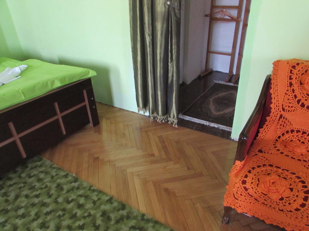 Guest House Nona Kutaisi Dış mekan fotoğraf