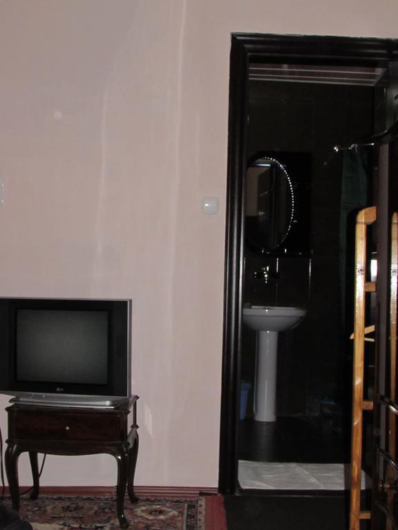 Guest House Nona Kutaisi Dış mekan fotoğraf