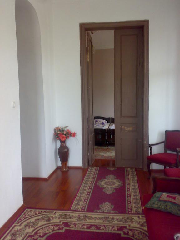 Guest House Nona Kutaisi Dış mekan fotoğraf