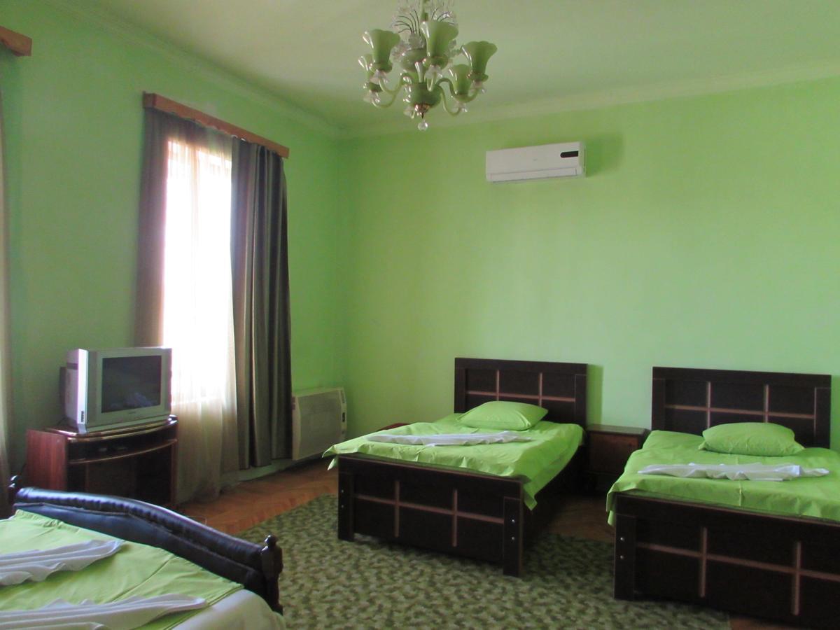 Guest House Nona Kutaisi Dış mekan fotoğraf